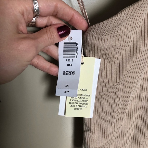 ARITZIA WILFRED “Bay” cross-front halter top, SZ S - Picture 4 of 4